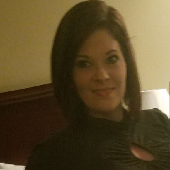 Meet your Posher, Lindsey - Picture 1 of 1